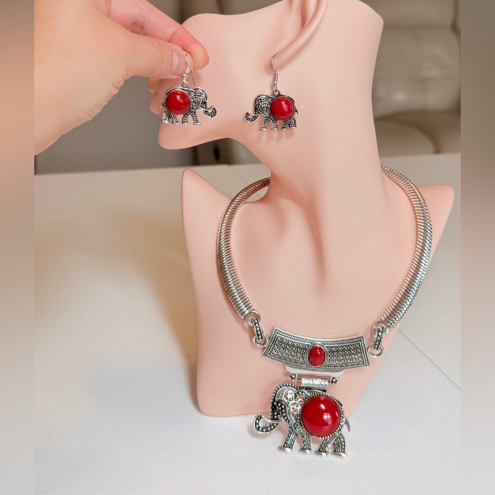 ⚜️ Silver and Red Elephant Jewelry Set - Picture 4 of 11